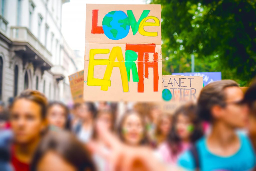 Earth_protest