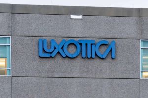 essilorLuxottica